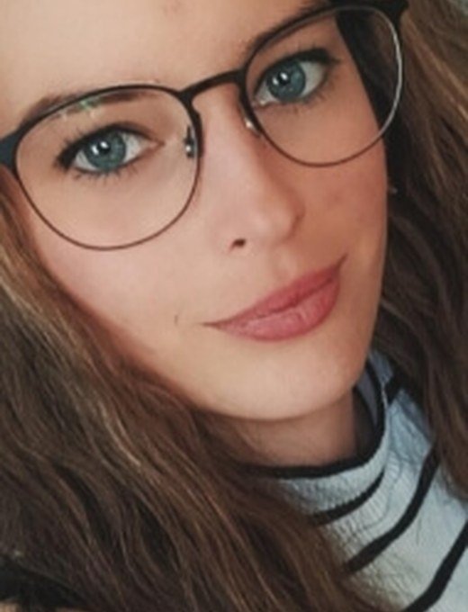 CallMeChat girl profile 2